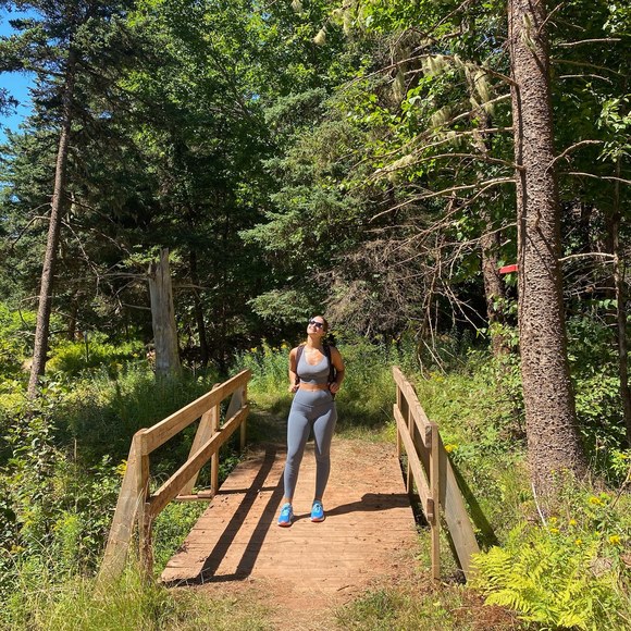 Meet your Posher, Stella - Picture 1 of 1